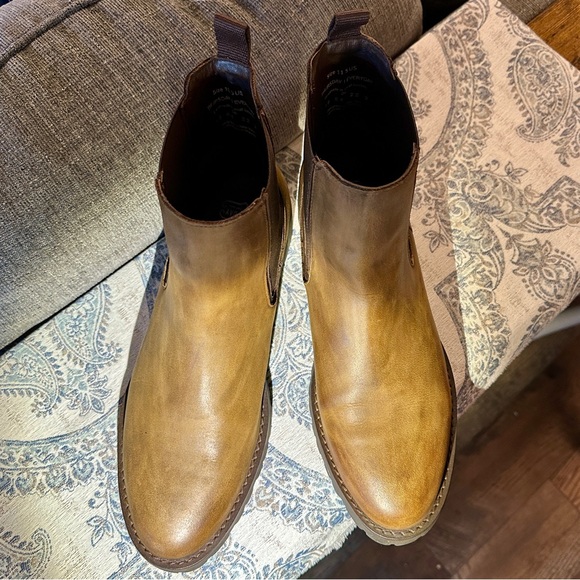 Women’s Brown Thursday Chelsea Boots - Picture 4 of 7